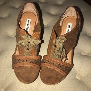 Not Rated Wedges Size 7